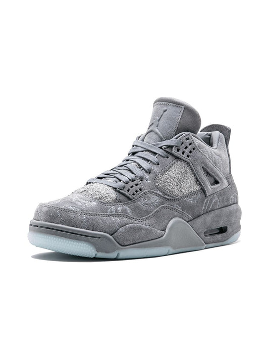 JORDAN RETRO 4 KAWS COOL GREY GLOW IN DARK