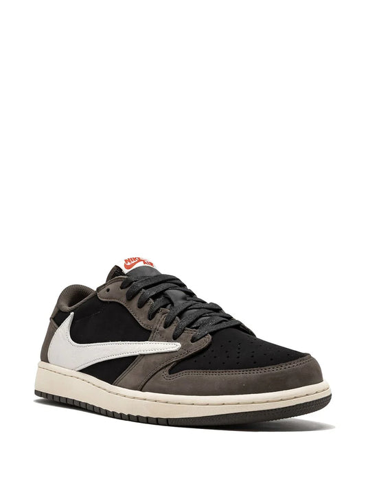 NIKE AIR JORDAN 1 LOW OG TRAVIS SCOTT X DARK MOCHA