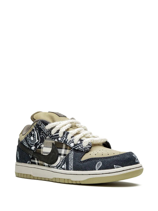 NIKE SB DUNK LOW TRAVIS SCOTT BANDHANA