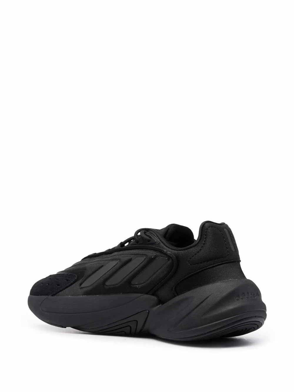 ADIDAS OZELIA TRIPLE BLACK
