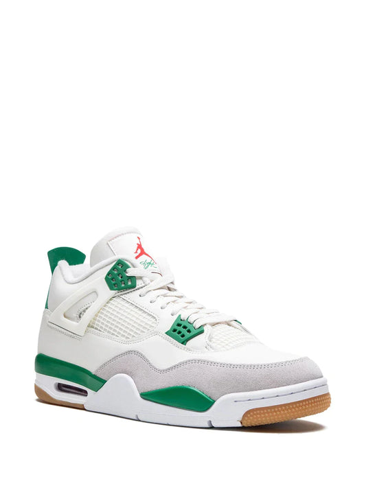 AIR JORDAN 4 SB "PINE GREEN" SNEAKERS