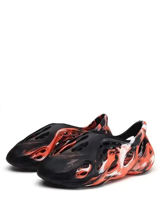 FOAM RUNNER BLACK RED