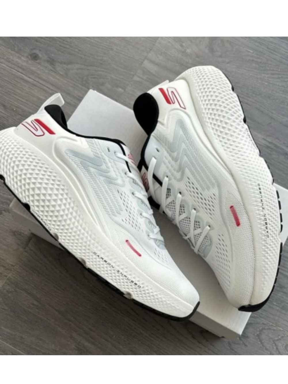 SKECHERS GO RUN MAXROAD 6 WHITE