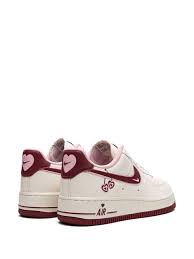 NIKE AIRFORCE 1 LOW VALENTINES DAY