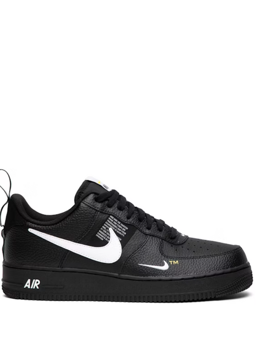 AIRFORCE 1 LOW UTILITY BLACK WHITE