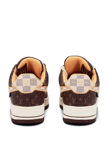 NIKE AIRFORCE LV BROWN