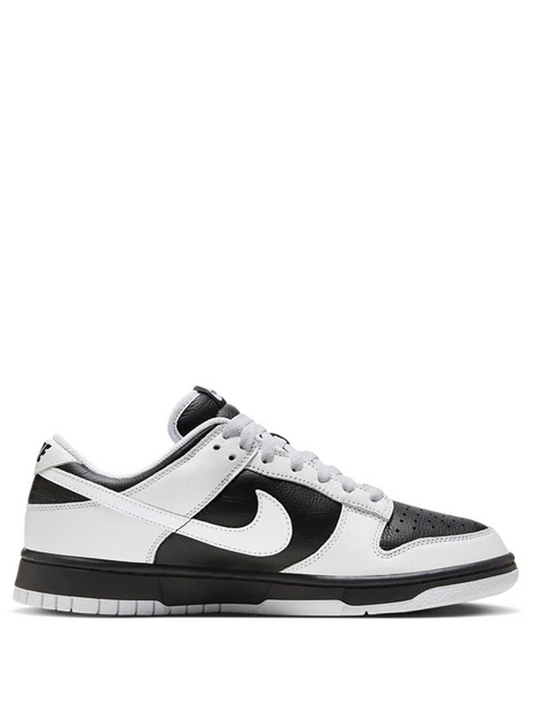 NIKE SB DUNK LOW REVERSE PANDA