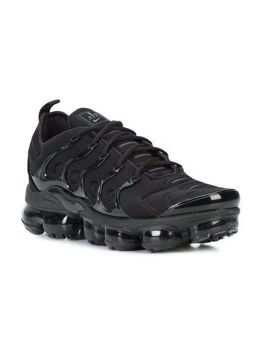 NIKE AIR VAPORMAX PLUS TRIPLE BLACK