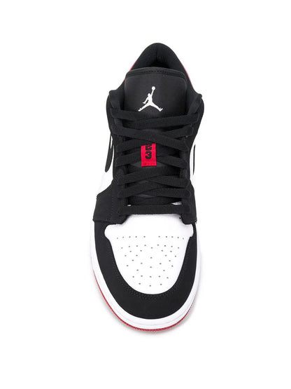 NIKEE JORDAN RETRO 1 LOW BLACK TOE