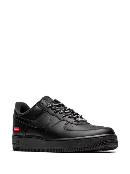 NIKEE AIRFORCE 1 LOW SUPREME BLACK
