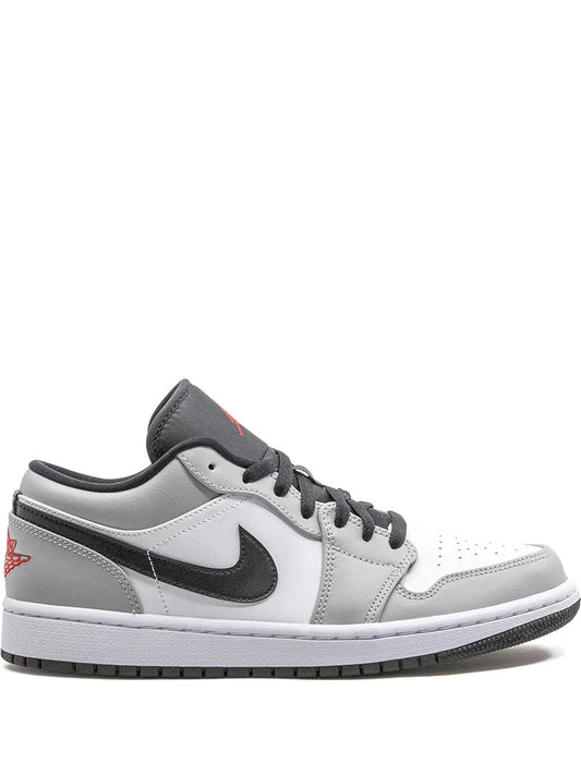NIKE JORDAN RETRO 1 LOW LIGHT SMOKE GREY