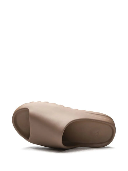 ADDIDAS YEZZY SLIDES BROWN