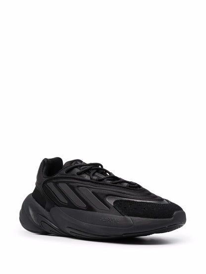 ADIDAS OZELIA TRIPLE BLACK