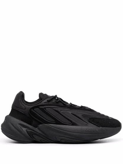ADIDAS OZELIA TRIPLE BLACK