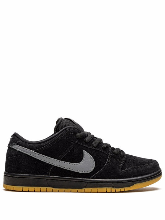 NIKEE SB DUNK LOW FOG BLACK GUM