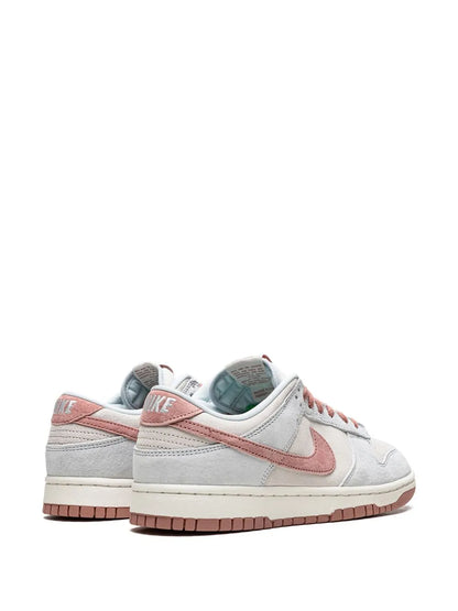 NIKE SB DUNK LOW FOSSIL ROSE