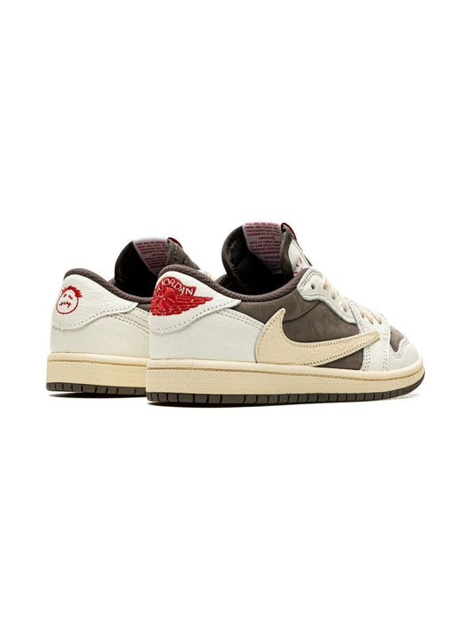 NIKE AIR JORDAN RETRO 1 X TRAVIS SCOTT REVERSE MOCHA