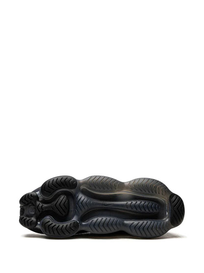 AIRMAX SCORPION FLYNIT TRIPLE BLACK