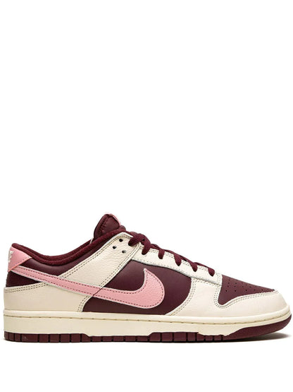 NIKE SB DUNK LOW VALENTINE S DAY