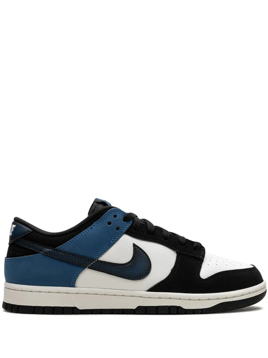 NIKE SB DUNK LOW INDUSTRIAL BLUE