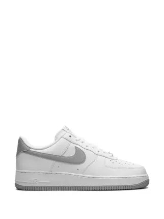NIKE AIRFORCE 1 07 LIGHT SMOKE GREY