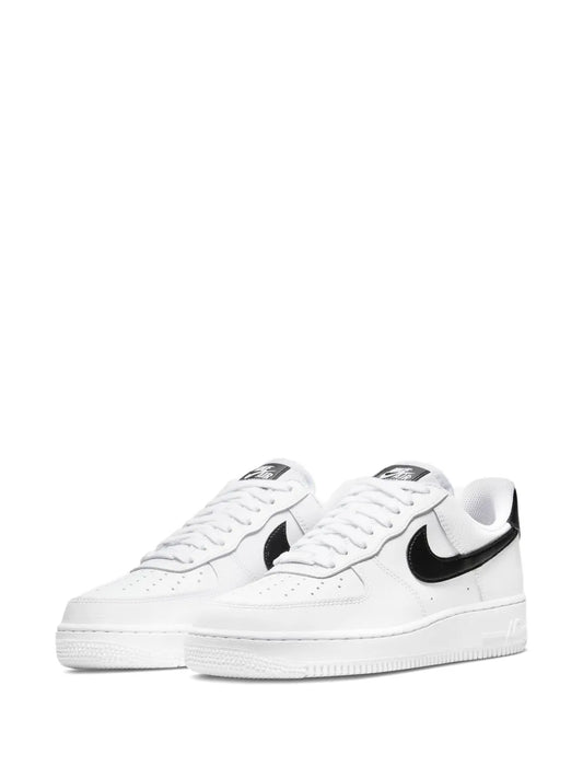 NIKE AIRFORCE 1 LOW WHITE BLACK SWOOSH