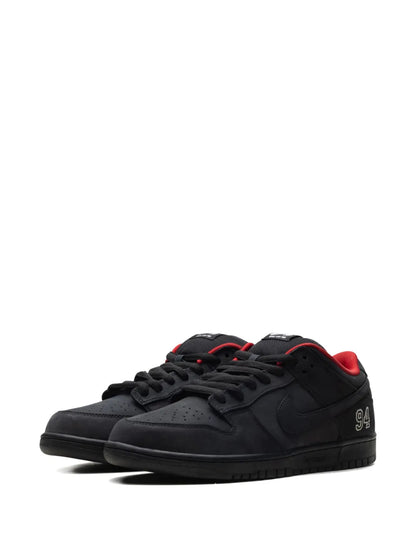 NIKE SB DUNK LOW X SUPREME 94 FULL BLACK