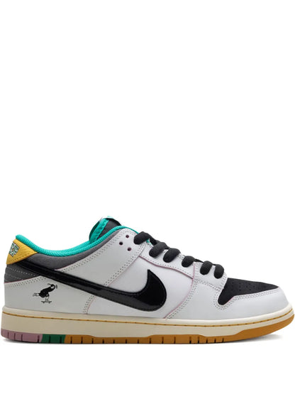 SB X CSEF DUNK LOW PRO SHOES SUMMIT WHITE BLACK WHITEIRON