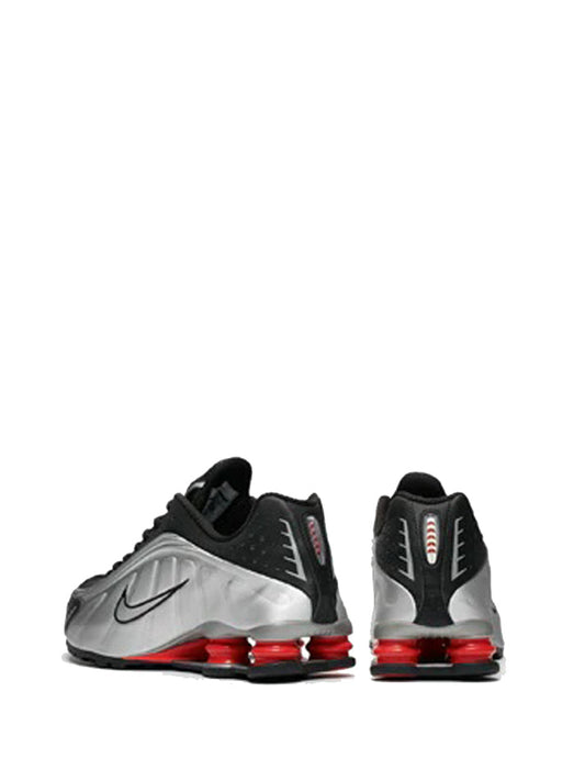 NIKE SHOX R4 BLACK METALLIC SILVER