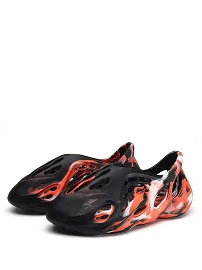 FOAM RUNNER BLACK RED