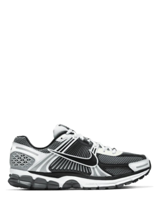 ZOOM VOMERO 5 SE SP DARK GREY BLACK WHITE SAIL