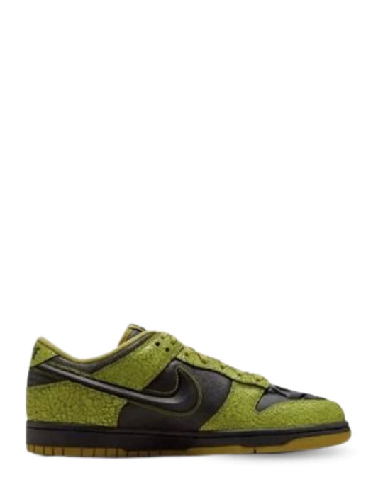 NIKEE DUNK LOW QS HALLOWEEN SKULL