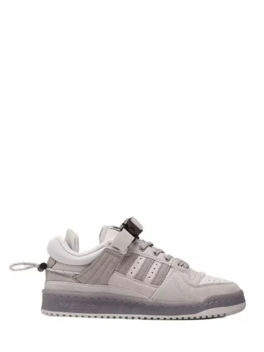 ADIDASS FOURM BAD BUNNY LIGHT GREY