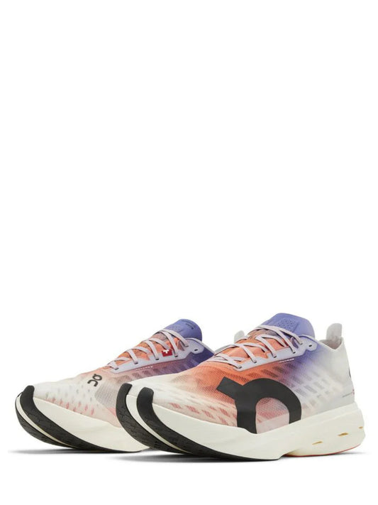 ON CLOUDBOOM STRIKE WHITE FLAME