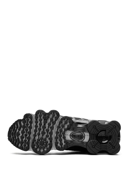 NIKEE AIRMAX SHOX TL METALIC BLACK