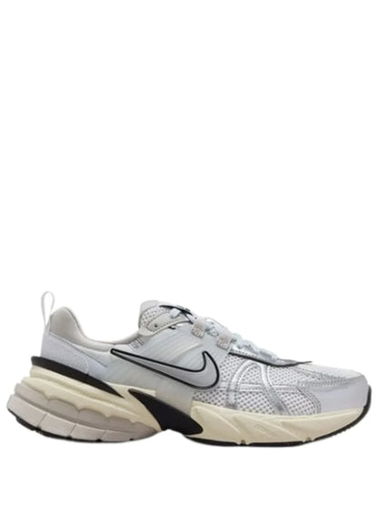 NIKEE V2K RUN METALLICA SILVER