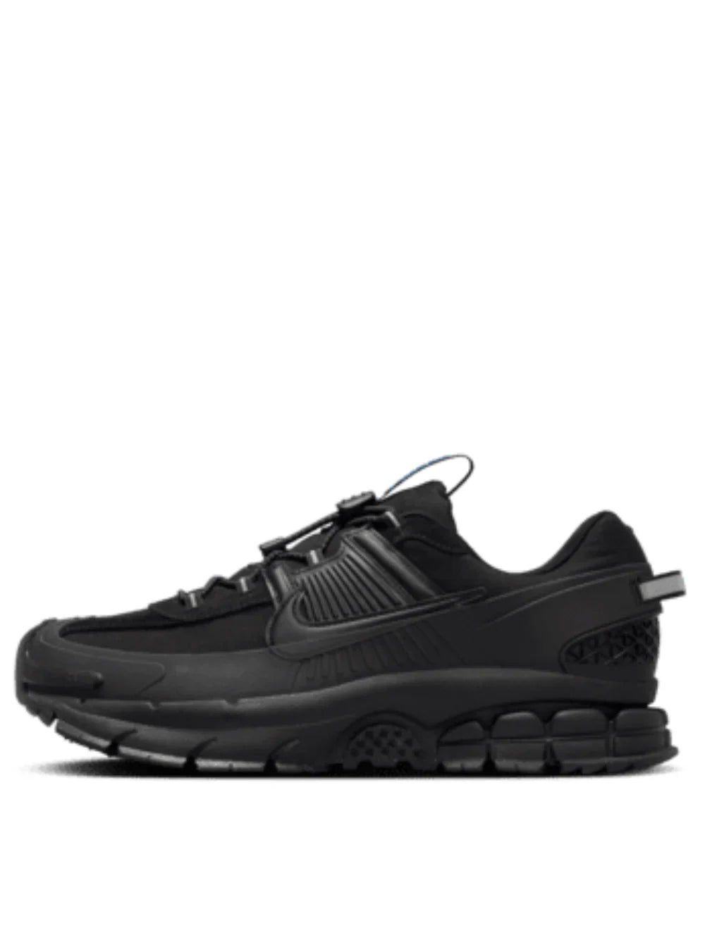 NIKEE ZOOM VOMERO ROAM TRIPLE BLACK