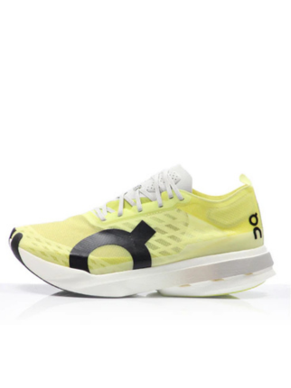 ON RUNNING CLOUDBOOM STRIKE LIME