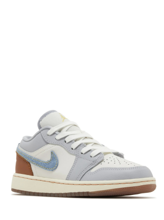 AIR JORDAN RETRO 1 LOW